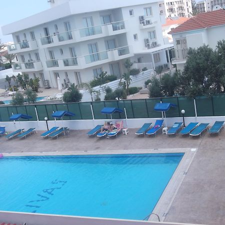 Livas Hotel Apartments Pernera Bagian luar foto