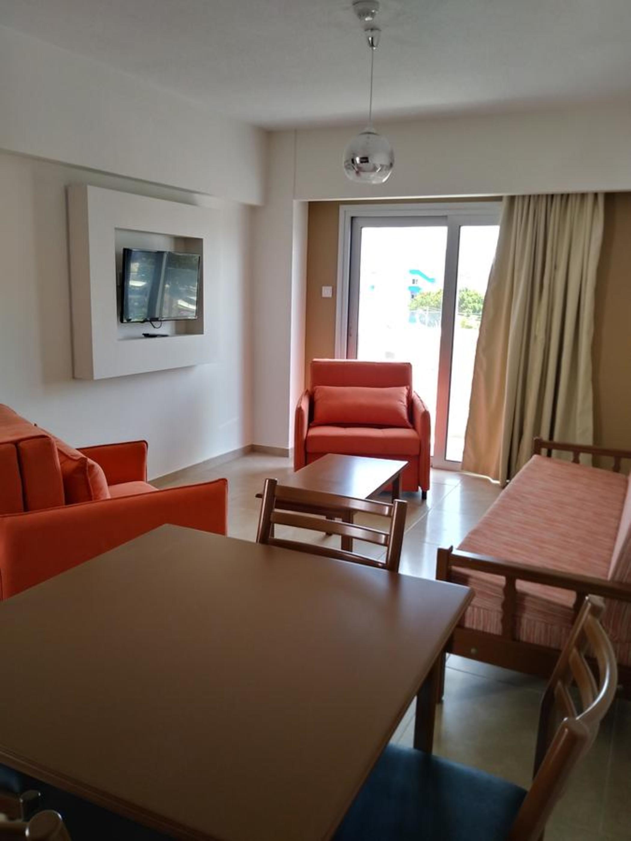 Livas Hotel Apartments Pernera Bagian luar foto