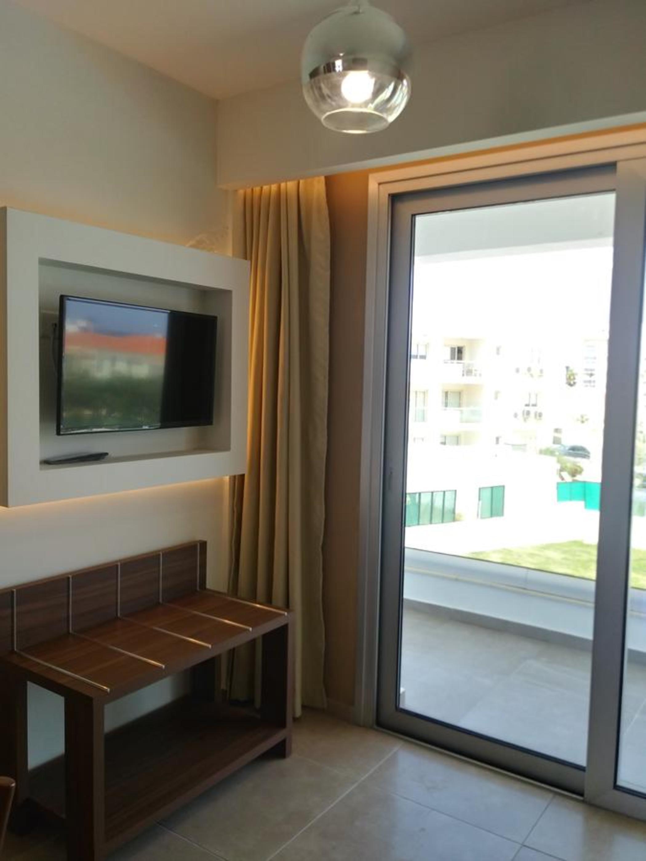 Livas Hotel Apartments Pernera Bagian luar foto