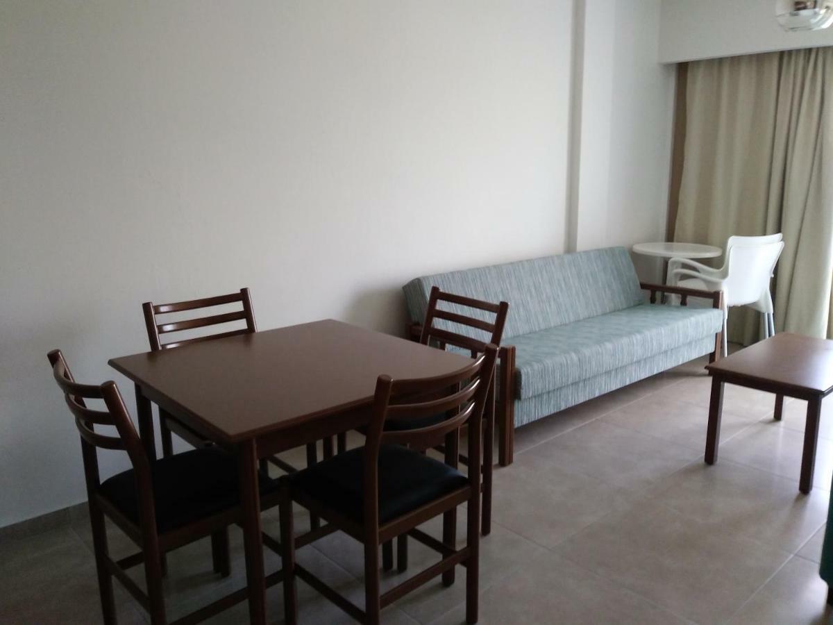 Livas Hotel Apartments Pernera Bagian luar foto